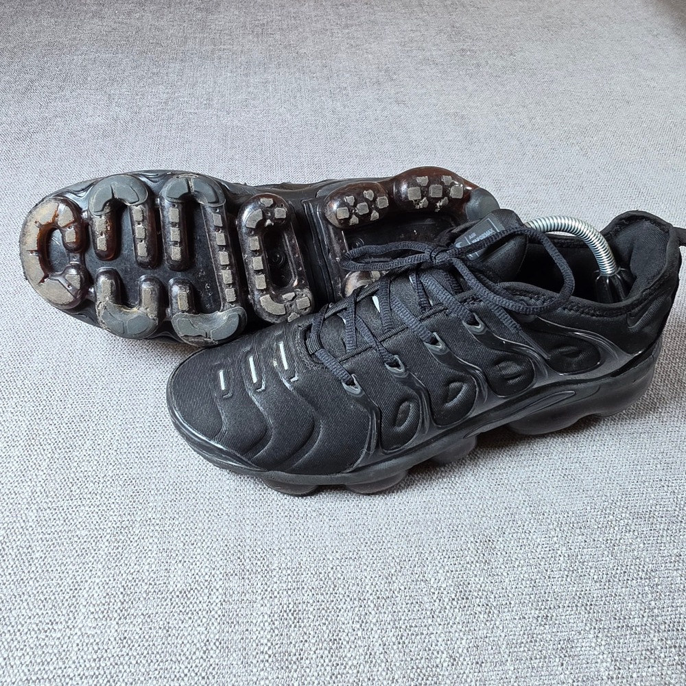 Nike Air Vapormax Plus Mens 10.5 Black 924453-004 Athletic Running Shoes